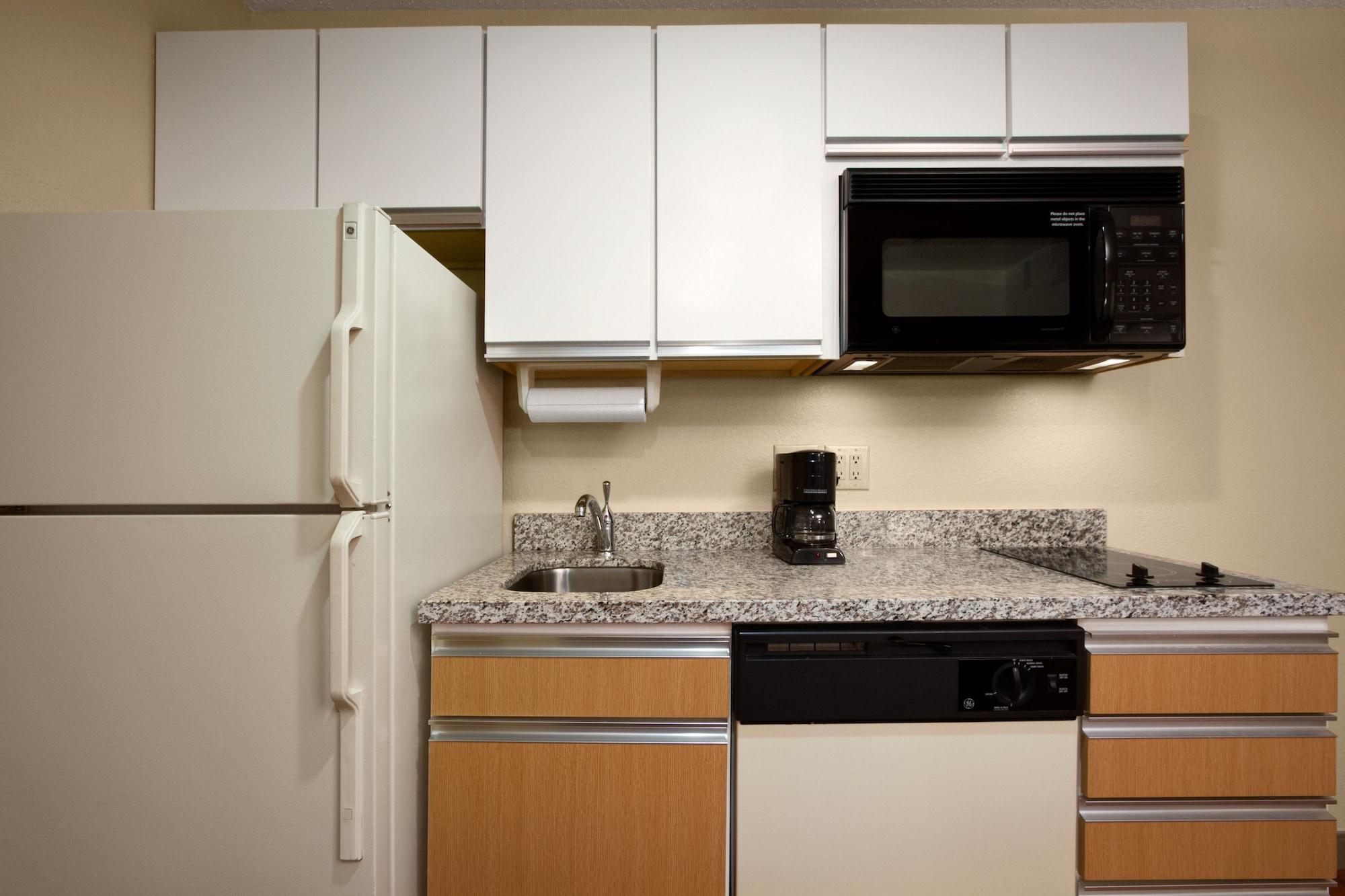 Mainstay Suites Detroit Auburn Hills Bagian luar foto