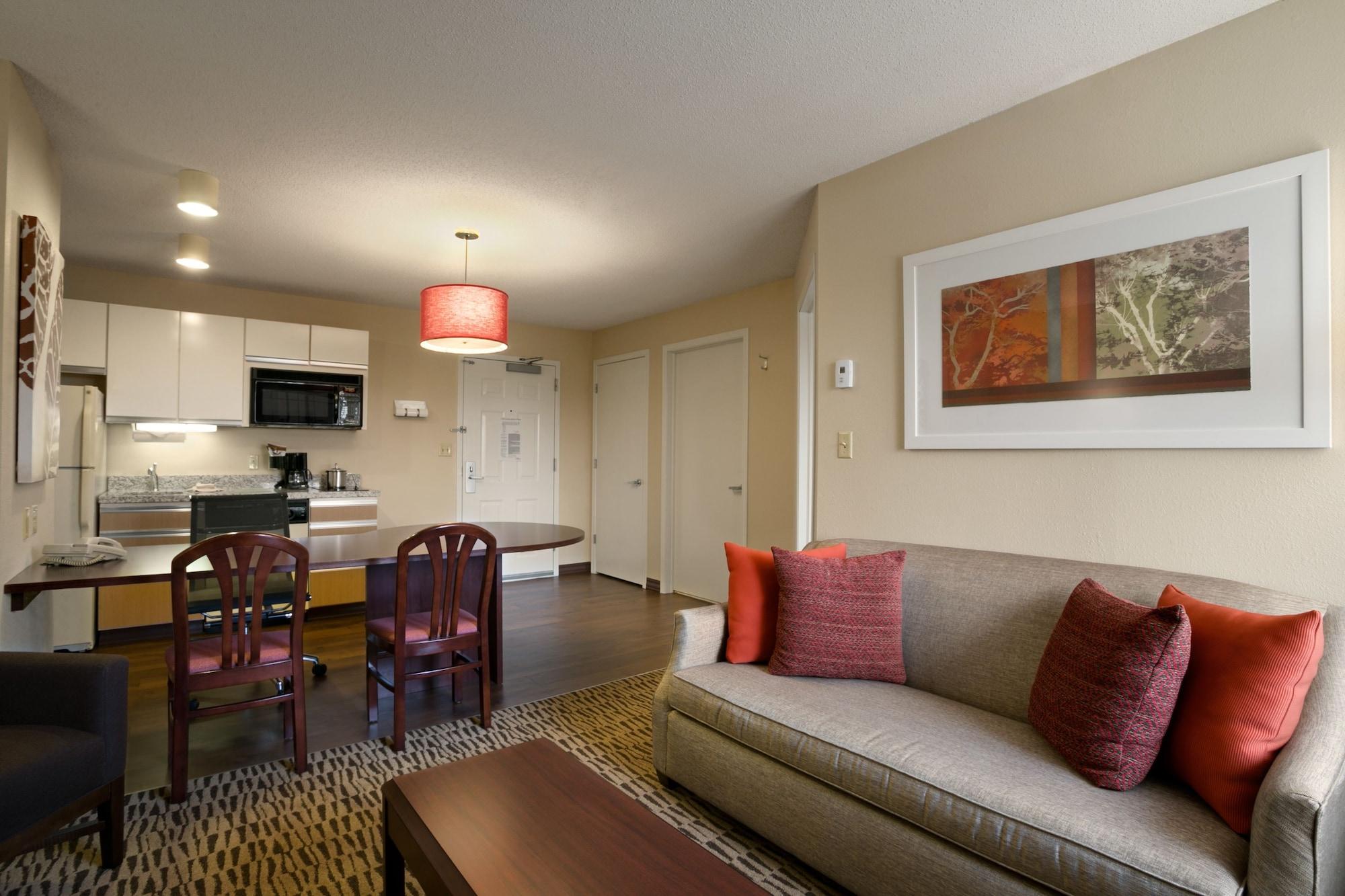 Mainstay Suites Detroit Auburn Hills Bagian luar foto