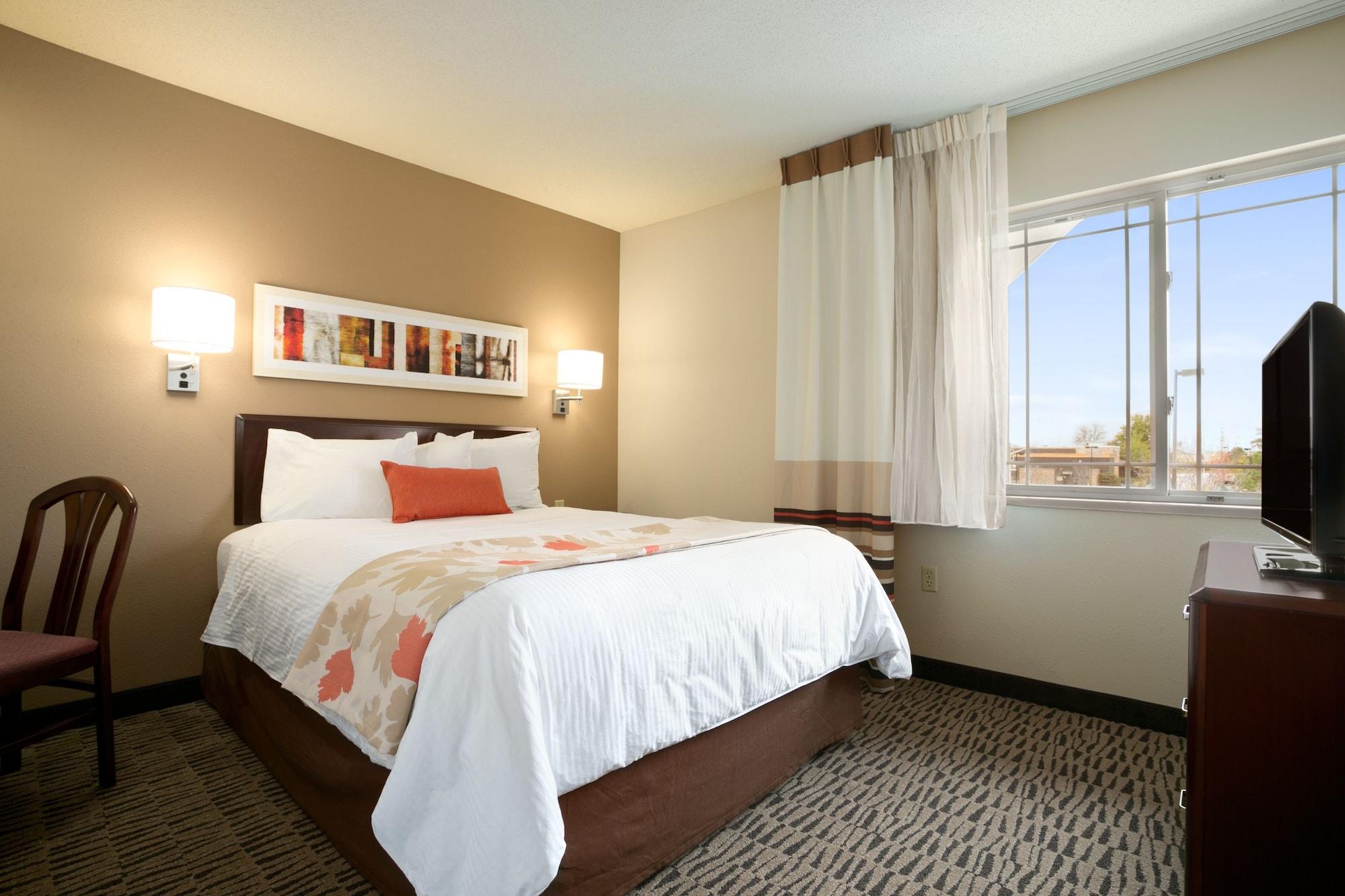 Mainstay Suites Detroit Auburn Hills Bagian luar foto