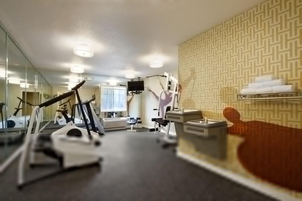 Mainstay Suites Detroit Auburn Hills Bagian luar foto